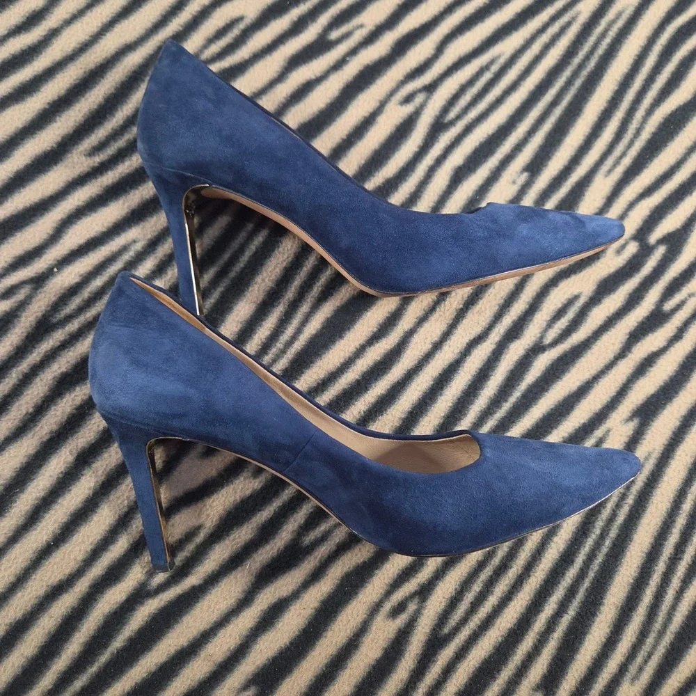 Tory Burch Gigi Navy Blue Suede Pointed Toe Pumps Gold Logo Heel 7M